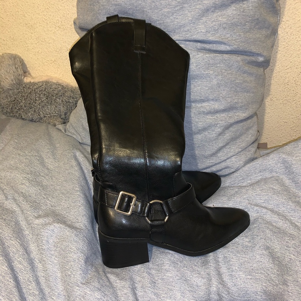 Brand new High boots!!